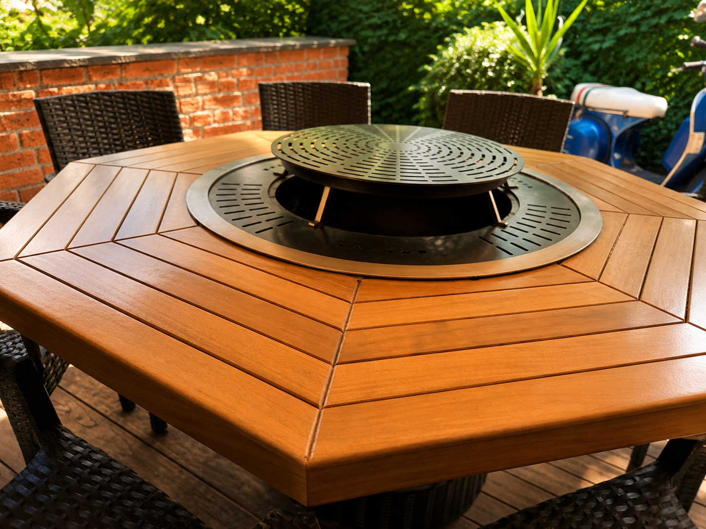 Bratva Design Grand Grill 8 Kişilik Ahşap Barbekü ve Mangal Masası