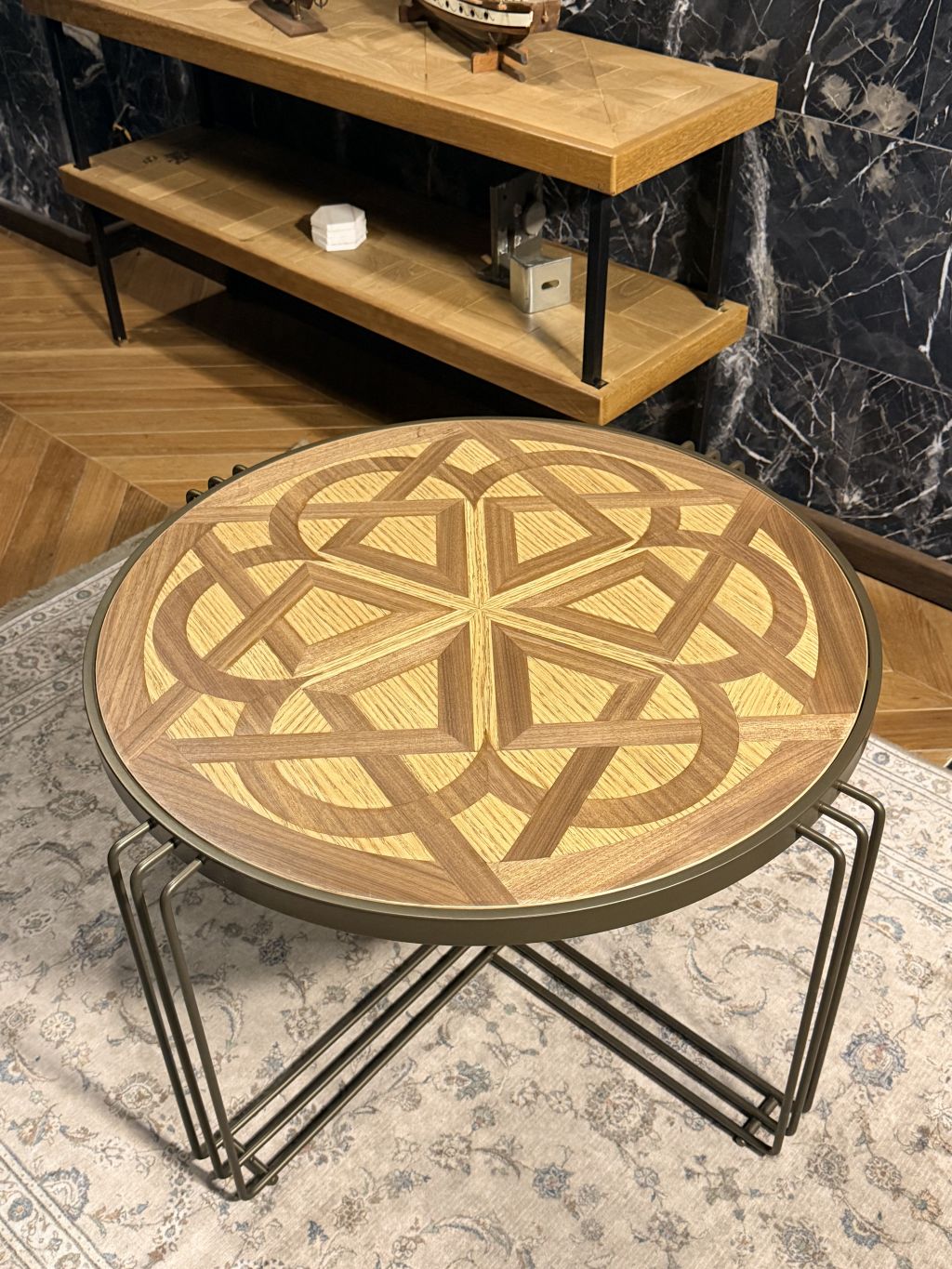 VEDORA Yuvarlak Orta Sehpa