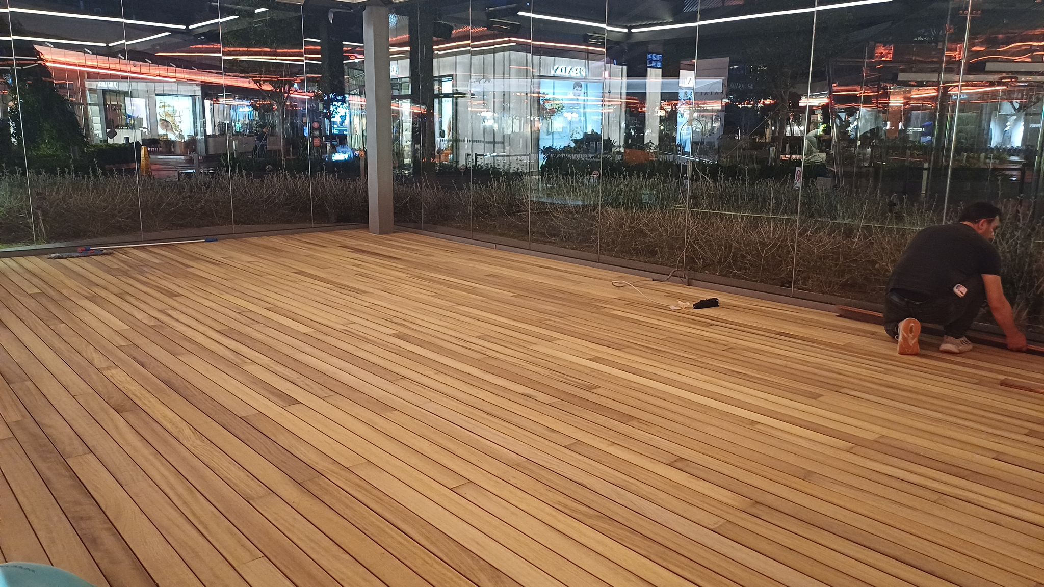 Z.CENTER AHŞAP ZEMİN KAPLAMA