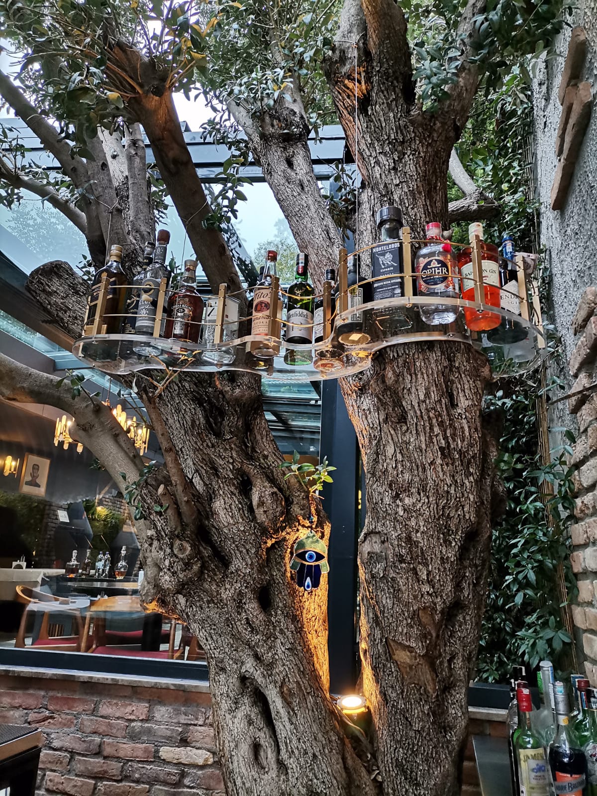 Ağaç Entegre Özel Tasarım Şişelik ve Dekoratif Bar Ünitesi