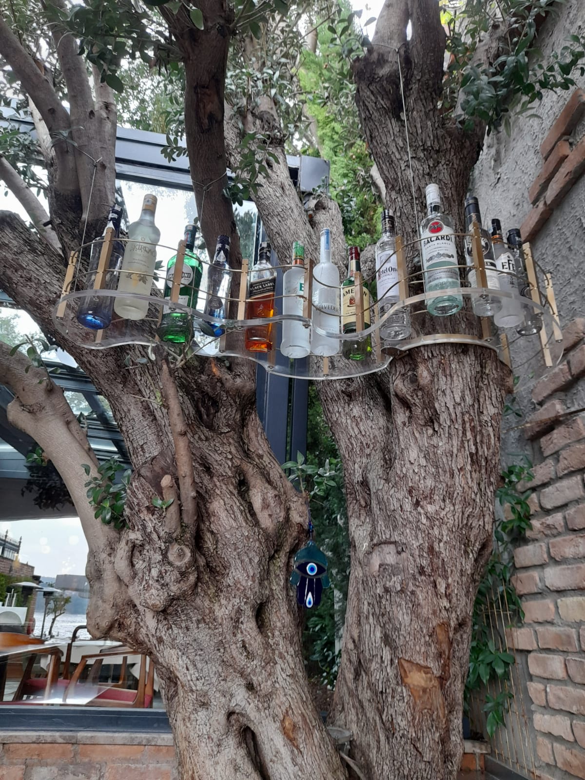 Ağaç Entegre Özel Tasarım Şişelik ve Dekoratif Bar Ünitesi