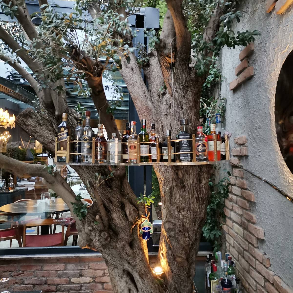 Ağaç Entegre Özel Tasarım Şişelik ve Dekoratif Bar Ünitesi